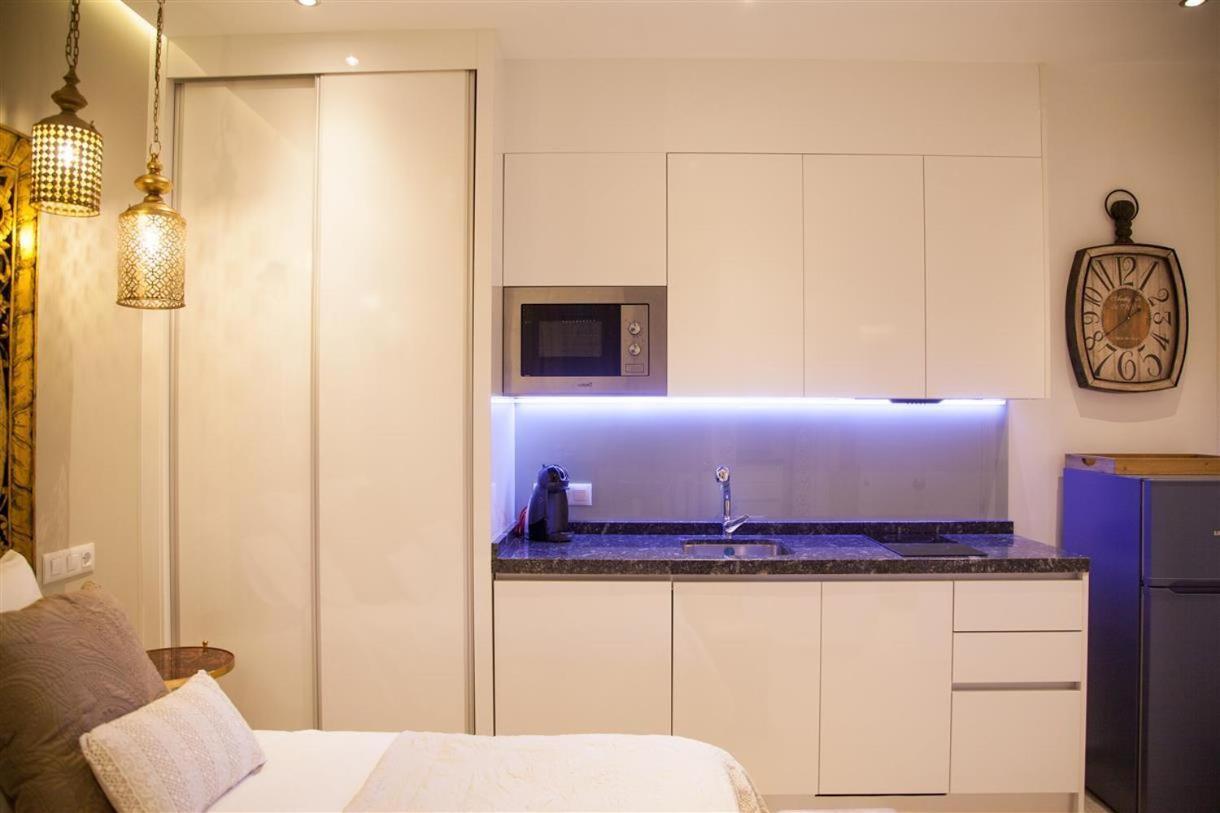 Apartamento Luna - Solo Adultos Madrid Dış mekan fotoğraf
